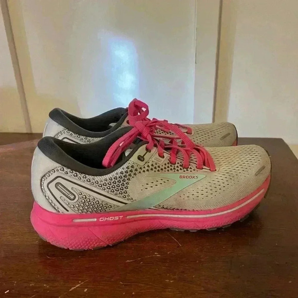 Brooks Ghost 14 size 9 - Picture 2 of 10